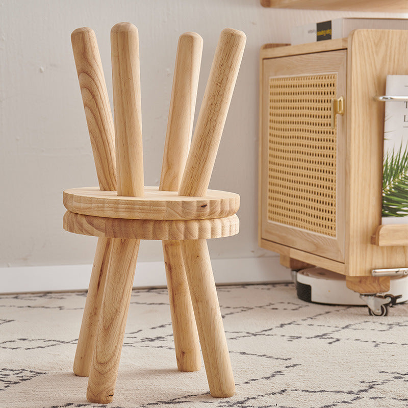 Petit banc à l'ancienne en bois massif