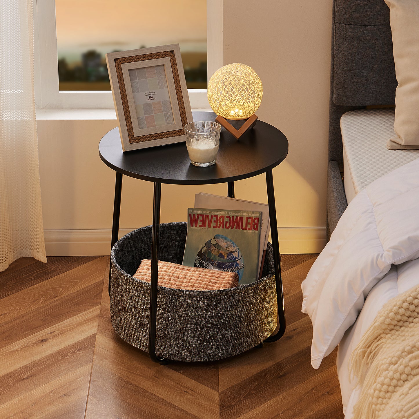 Table basse avec étagère